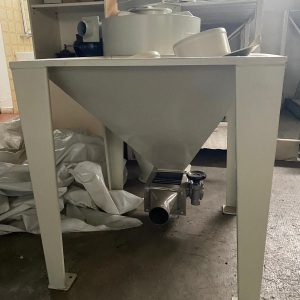 Regolatore con tramoggia grande